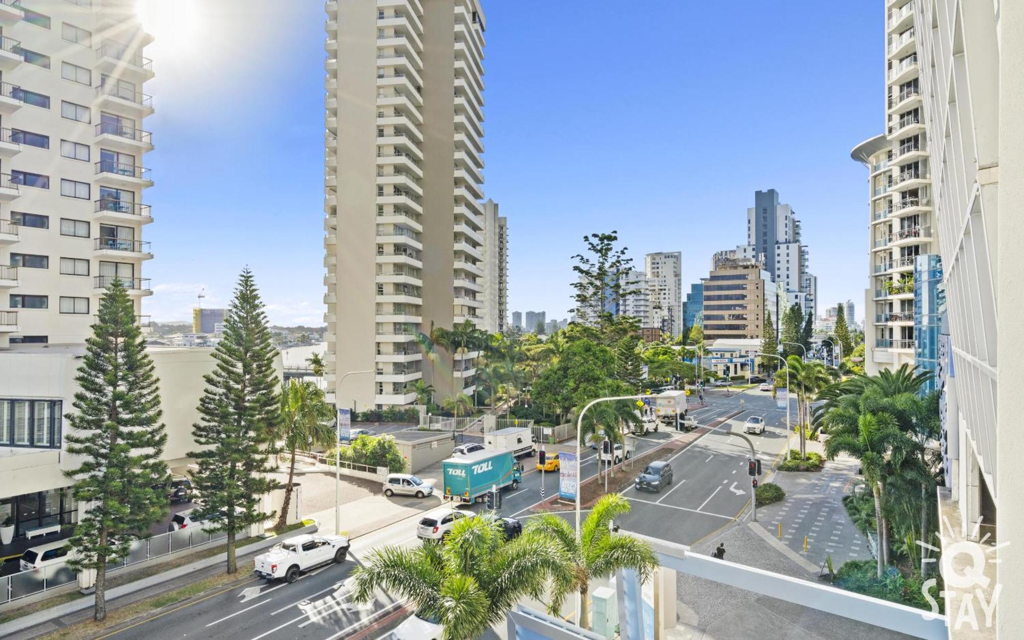 Chevron Renaissance Surfers Paradise Mid Week Madness Deal - Q Stay Gold Coast Exterior photo