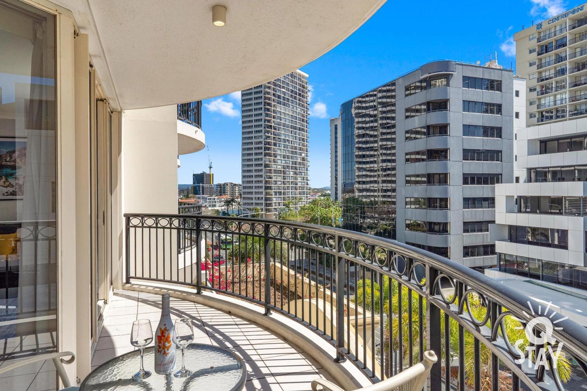 Chevron Renaissance Surfers Paradise Mid Week Madness Deal - Q Stay Gold Coast Exterior photo