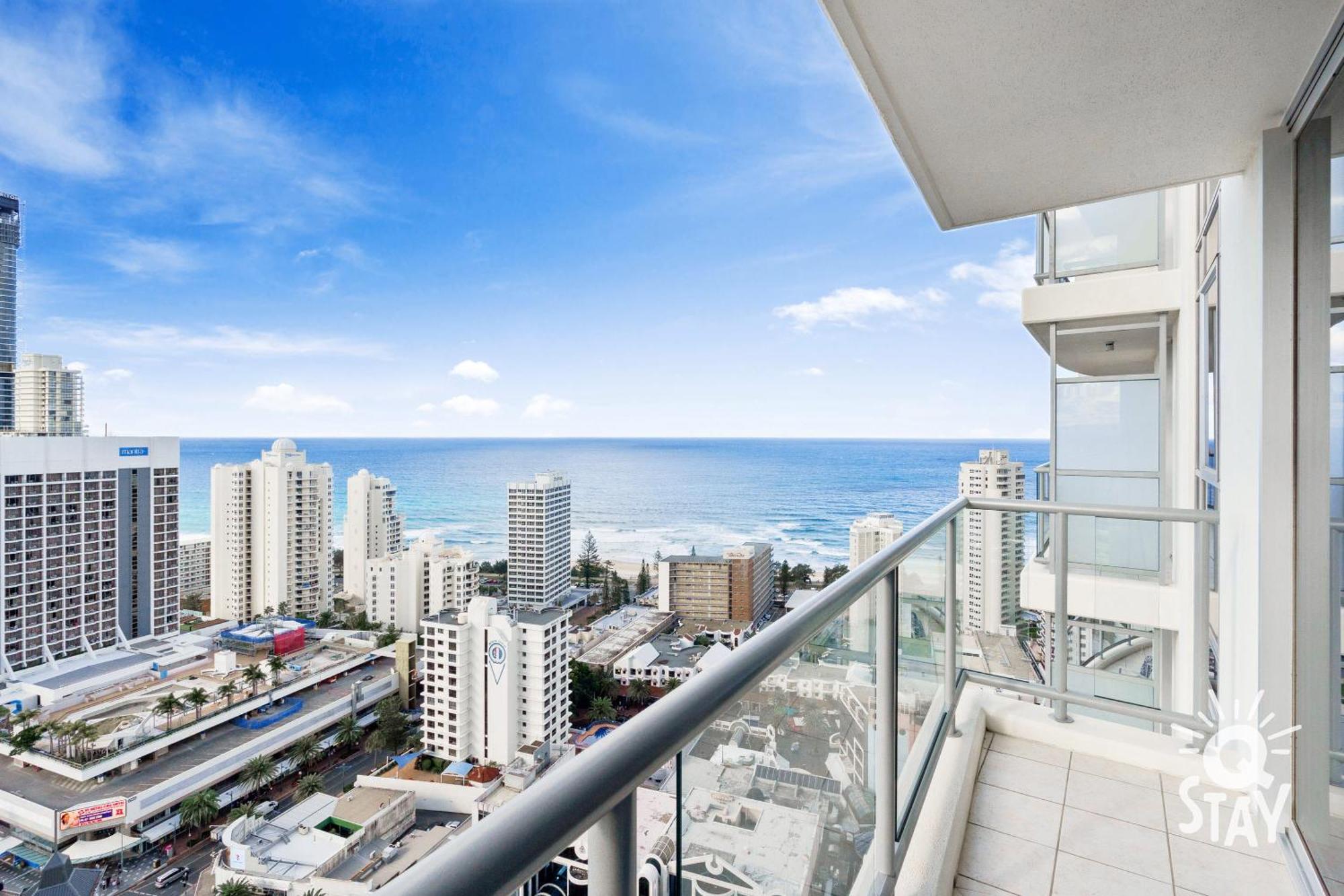 Chevron Renaissance Surfers Paradise Mid Week Madness Deal - Q Stay Gold Coast Exterior photo