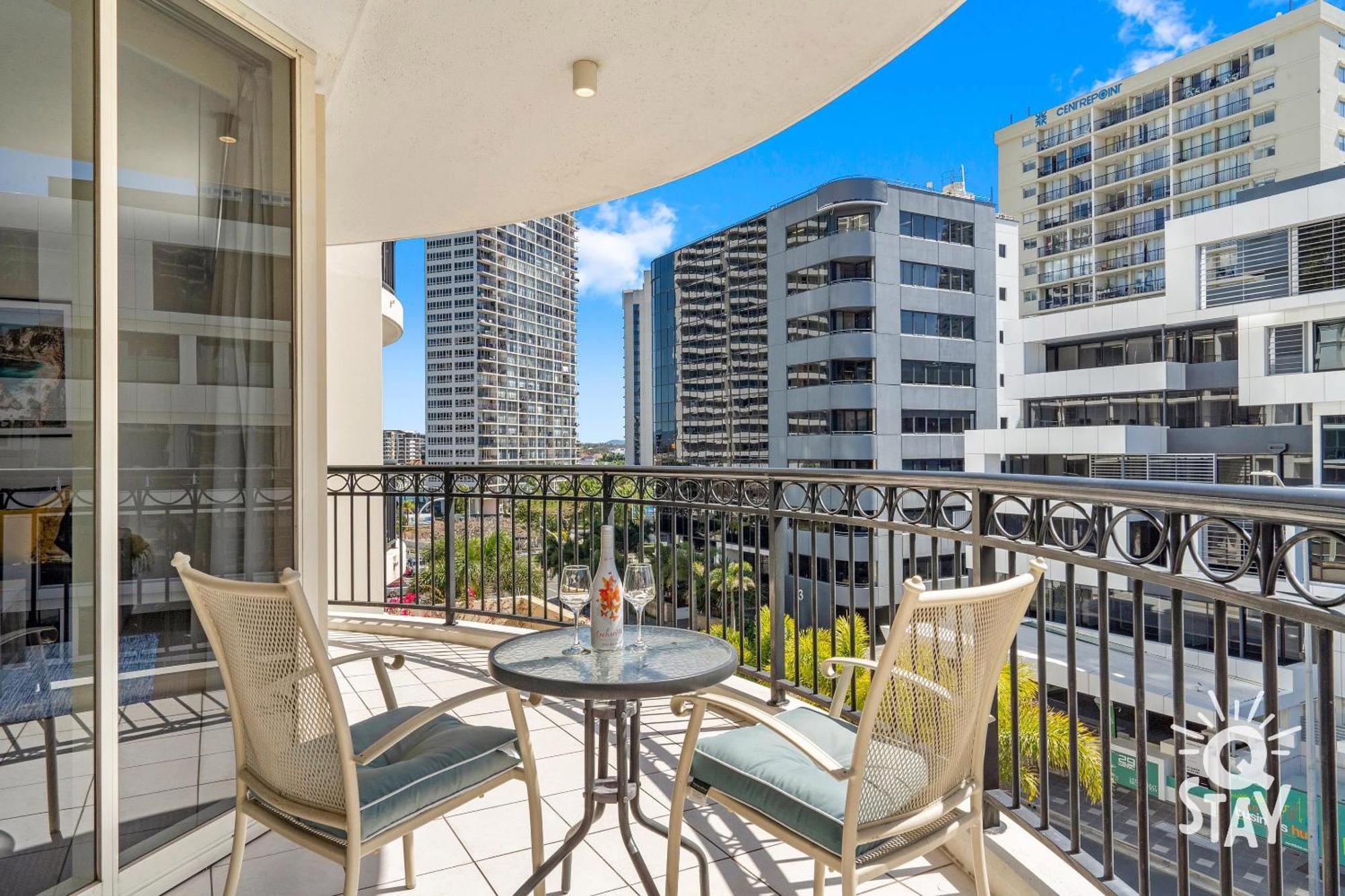 Chevron Renaissance Surfers Paradise Mid Week Madness Deal - Q Stay Gold Coast Exterior photo