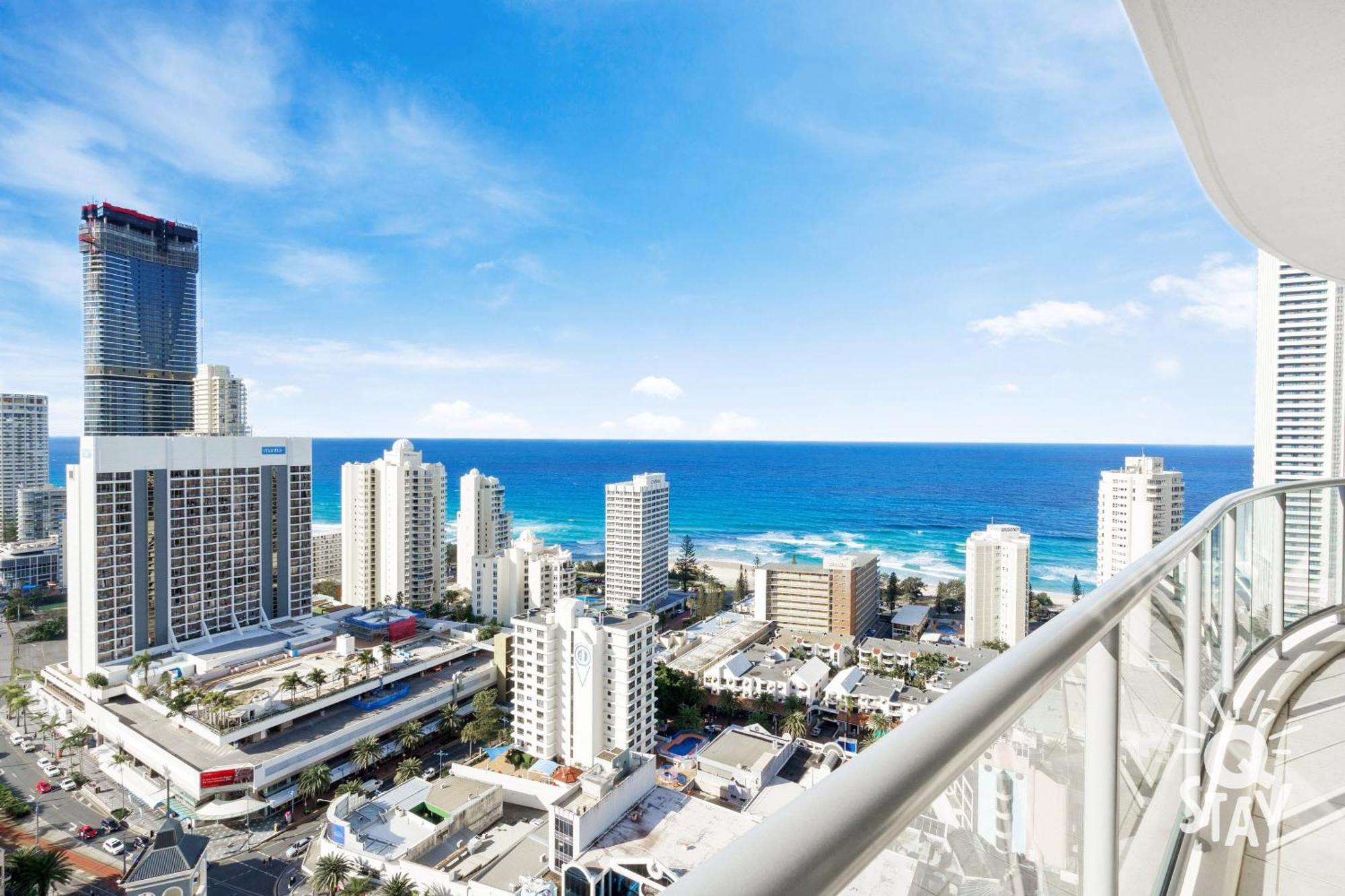 Chevron Renaissance Surfers Paradise Mid Week Madness Deal - Q Stay Gold Coast Exterior photo