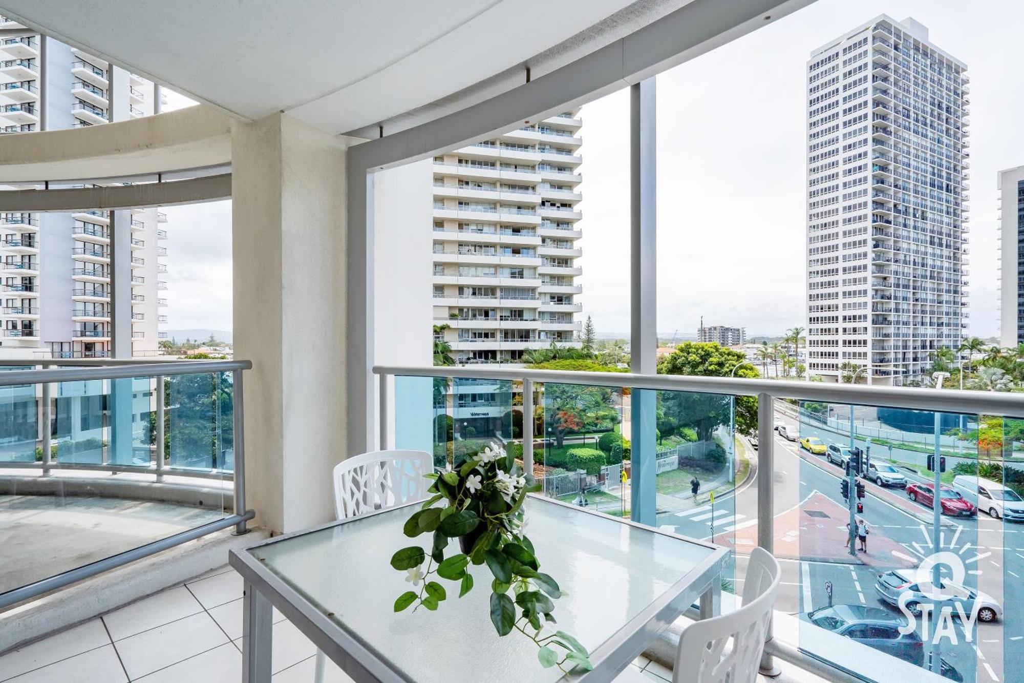 Chevron Renaissance Surfers Paradise Mid Week Madness Deal - Q Stay Gold Coast Exterior photo