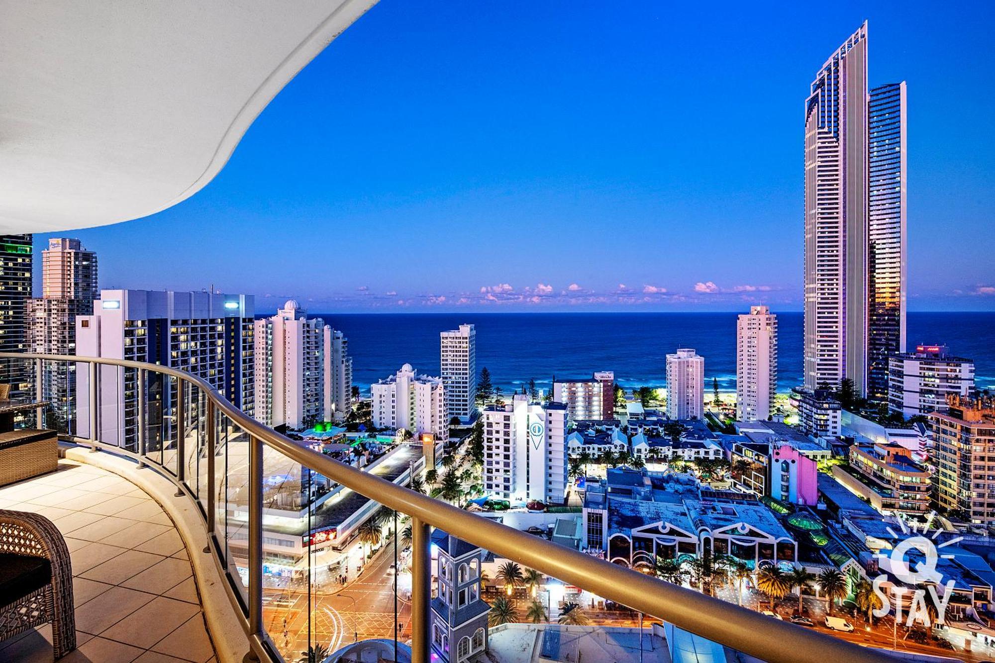 Chevron Renaissance Surfers Paradise Mid Week Madness Deal - Q Stay Gold Coast Exterior photo