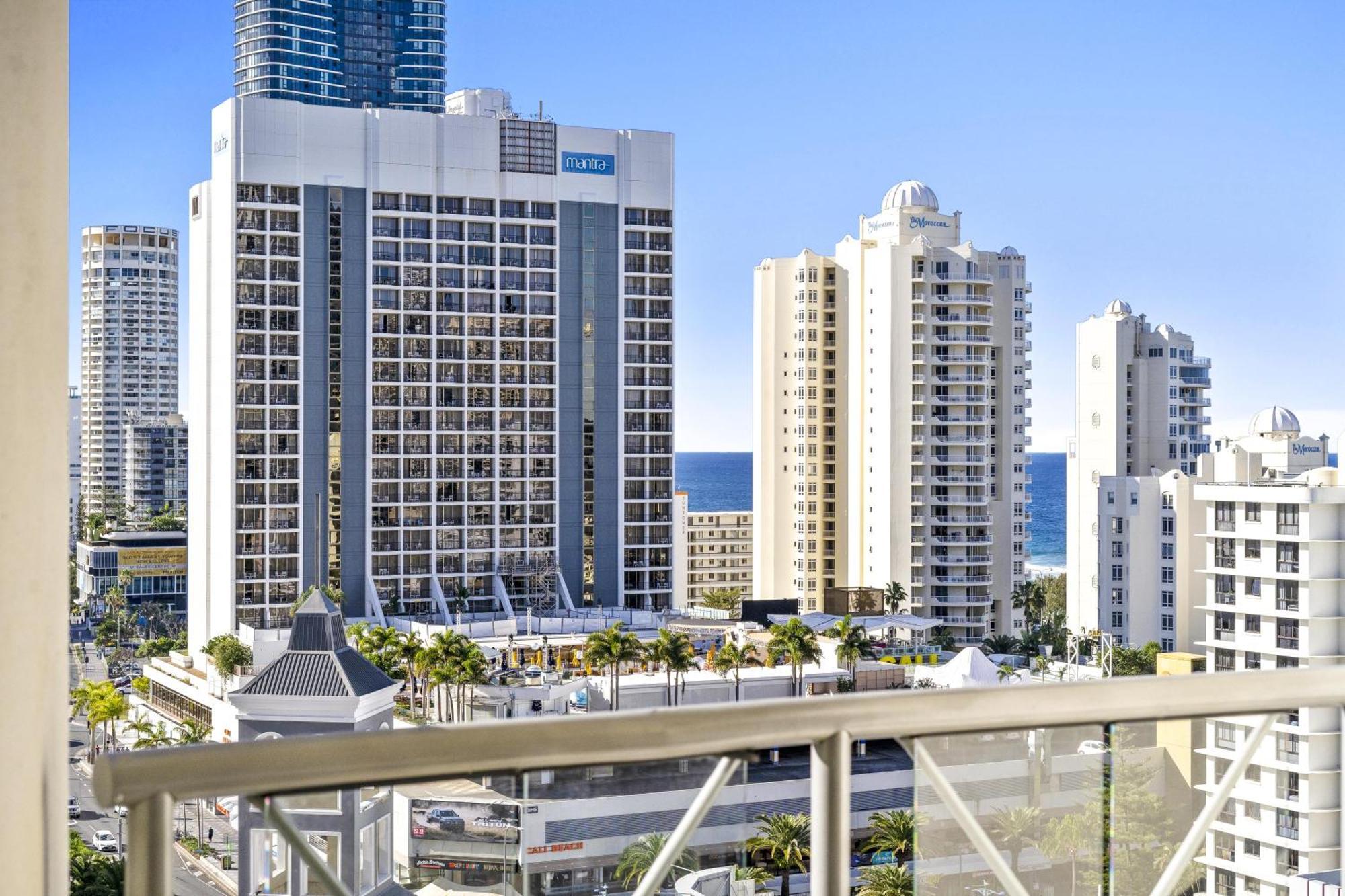 Chevron Renaissance Surfers Paradise Mid Week Madness Deal - Q Stay Gold Coast Exterior photo