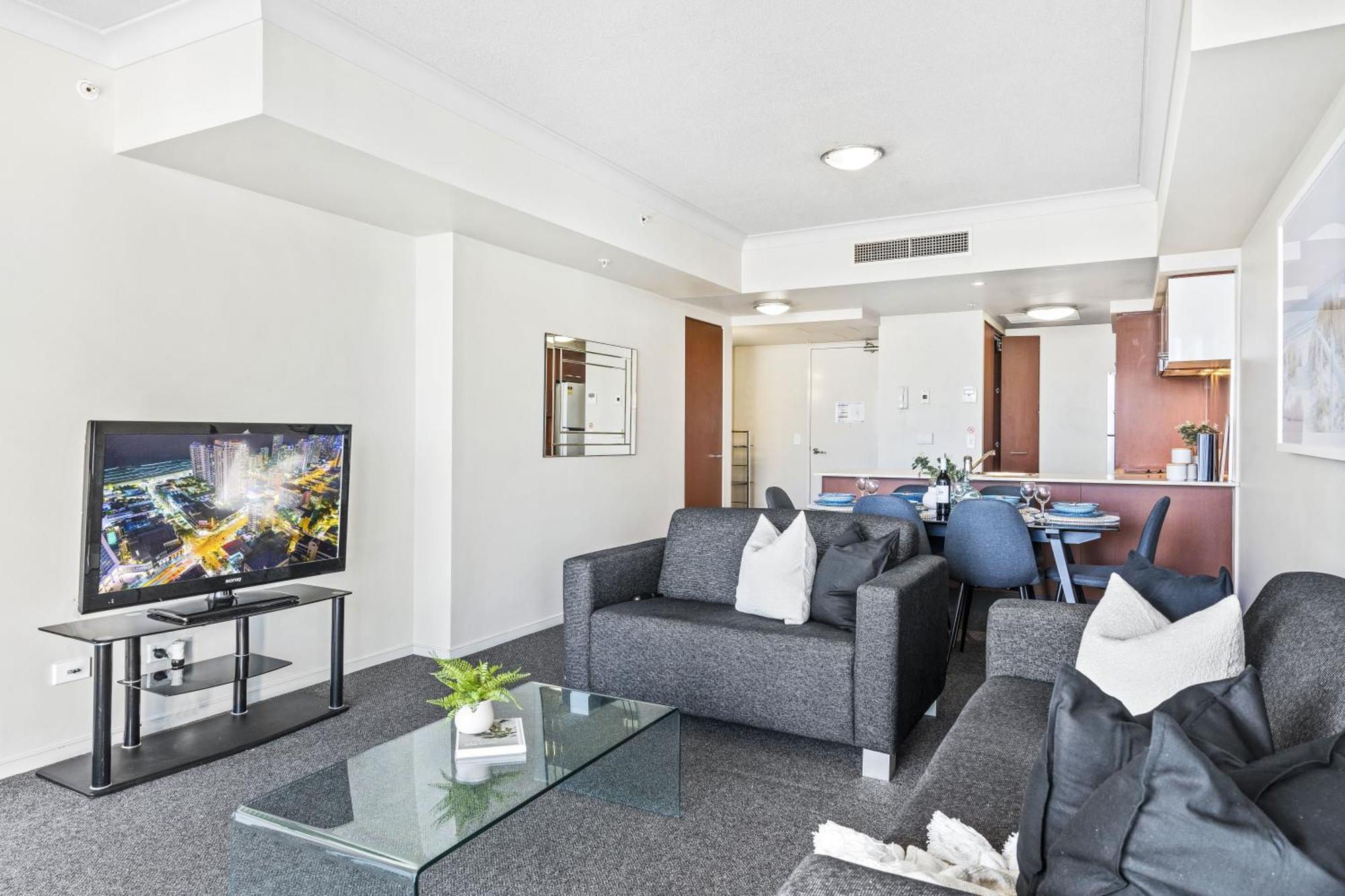 Chevron Renaissance Surfers Paradise Mid Week Madness Deal - Q Stay Gold Coast Exterior photo